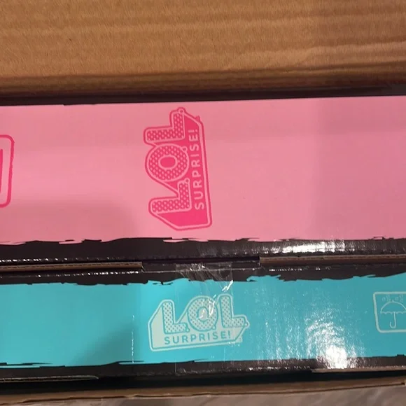 LOL OMG MALL NWOT - Picture 6 of 14